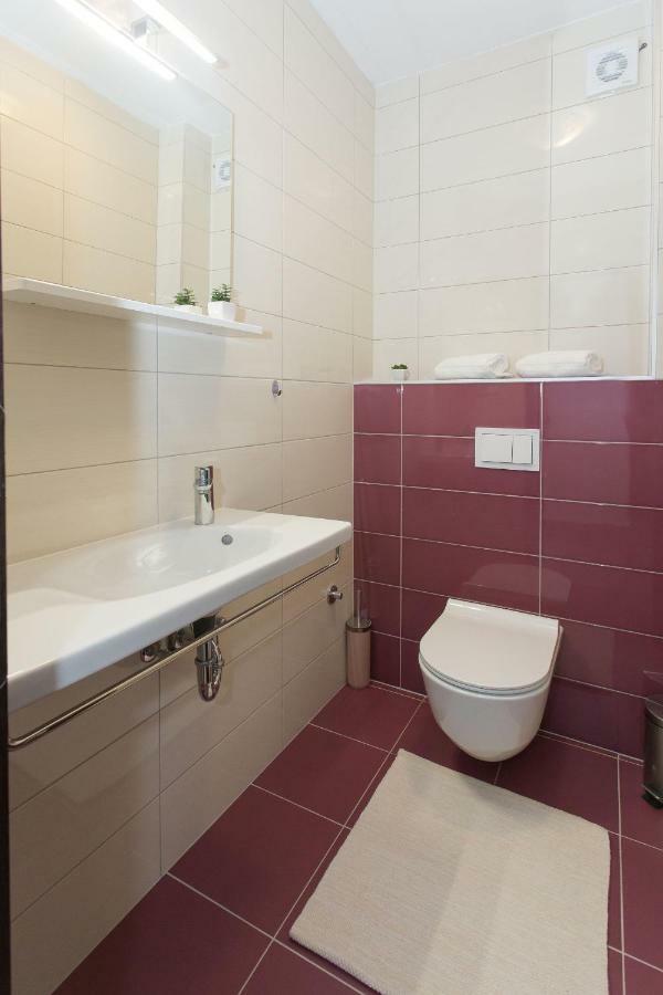 Villa Honey Seget Vranjica Bagian luar foto