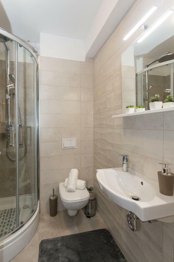 Villa Honey Seget Vranjica Bagian luar foto
