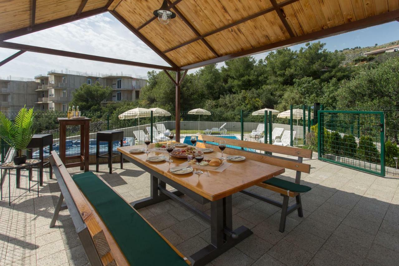 Villa Honey Seget Vranjica Bagian luar foto
